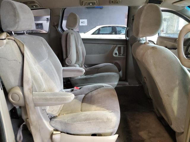 Photo 11 from auction – 2004 TOYOTA SIENNA CE with VIN 5TDZA23C64S172140