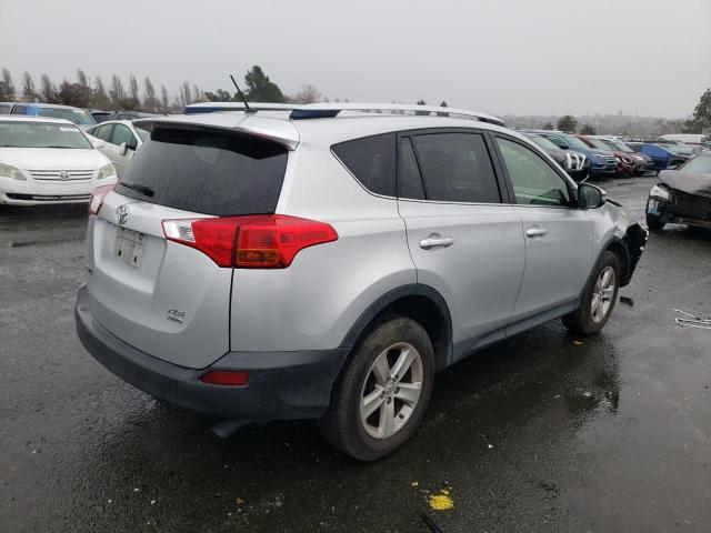 Photo 3 from auction – 2013 TOYOTA RAV4 XLE with VIN JTMRFREV7DD012143