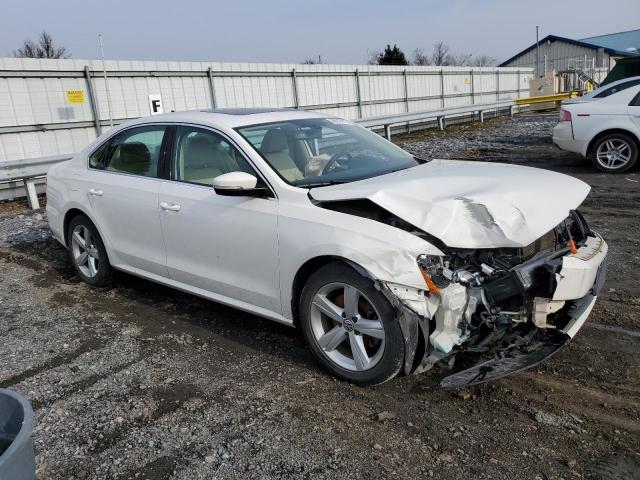 Photo 4 from auction – 2012 VOLKSWAGEN PASSAT SE with VIN 1VWBP7A32CC111140