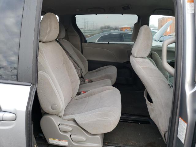 Photo 11 from auction – 2015 TOYOTA SIENNA LE with VIN 5TDKK3DC4FS601328