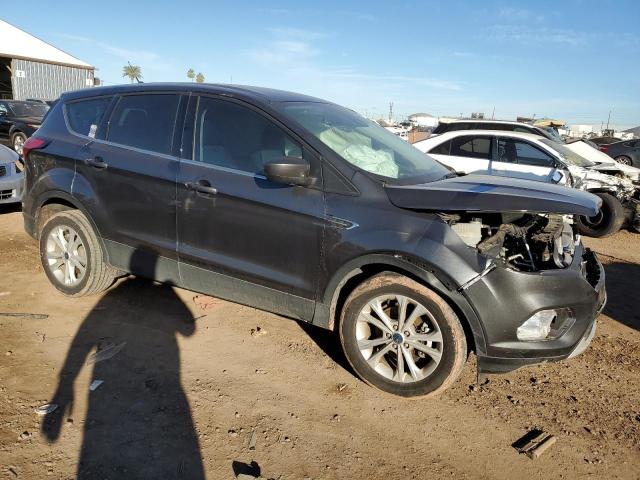 Photo 4 from auction – 2019 FORD ESCAPE SE with VIN 1FMCU0GDXKUB62526