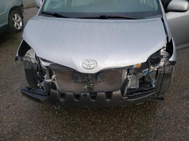 Photo 11 from auction – 2015 TOYOTA SIENNA XLE with VIN 5TDDK3DC4FS094827