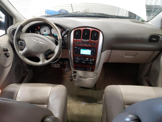 Photo 8 from auction – 2007 CHRYSLER TOWN & COU with VIN 2A4GP54L77R243813
