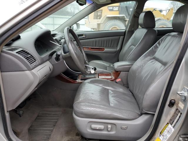 Photo 7 from auction – 2004 TOYOTA CAMRY LE with VIN 4T1BE30K04U870712