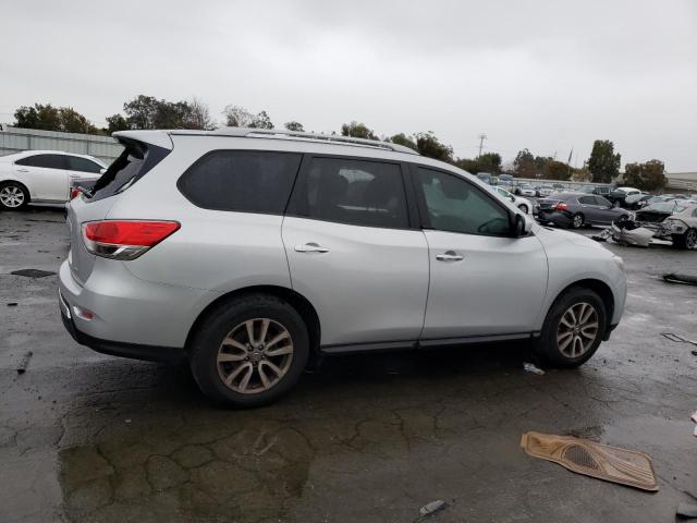 Photo 3 from auction – 2015 NISSAN PATHFINDER with VIN 5N1AR2MM6FC671243