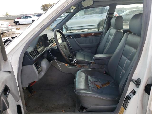 Photo 7 from auction – 1995 MERCEDES-BENZ E 320 BASE with VIN WDBEA32E7SC203559