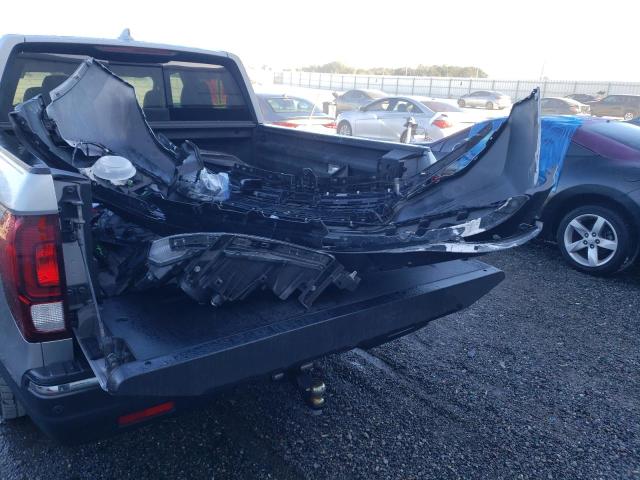 Photo 12 from auction – 2017 HONDA RIDGELINE with VIN 5FPYK3F72HB017731