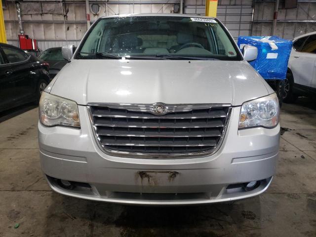 Photo 5 from auction – 2010 CHRYSLER TOWN & COU with VIN 2A4RR5D14AR373699