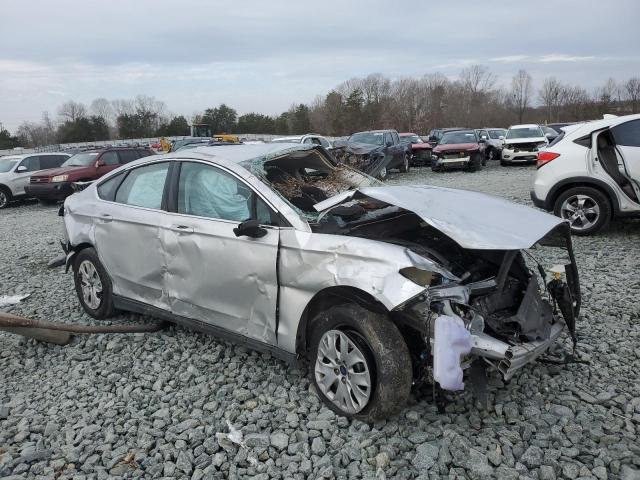 Photo 4 from auction – 2013 FORD FUSION S with VIN 3FA6P0G74DR265587