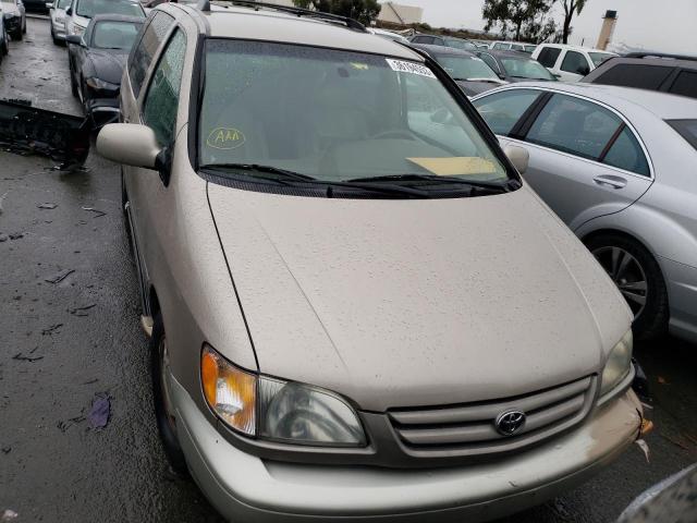 Photo 5 from auction – 2002 TOYOTA SIENNA LE with VIN 4T3ZF13CX2U460864