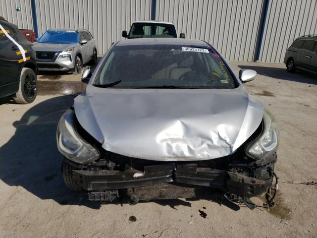 Photo 5 from auction – 2016 HYUNDAI ELANTRA SE with VIN 5NPDH4AE9GH706201