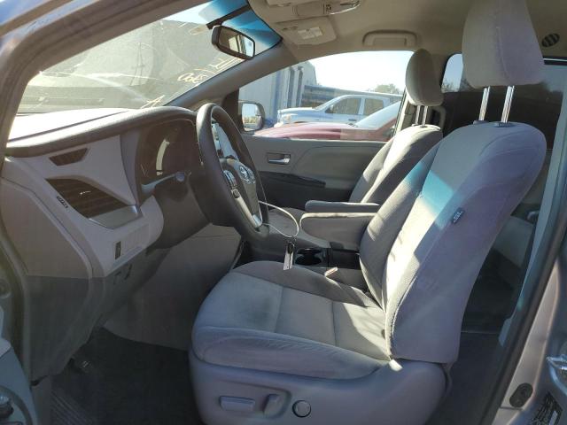 Photo 7 from auction – 2017 TOYOTA SIENNA LE with VIN 5TDKZ3DC1HS769488
