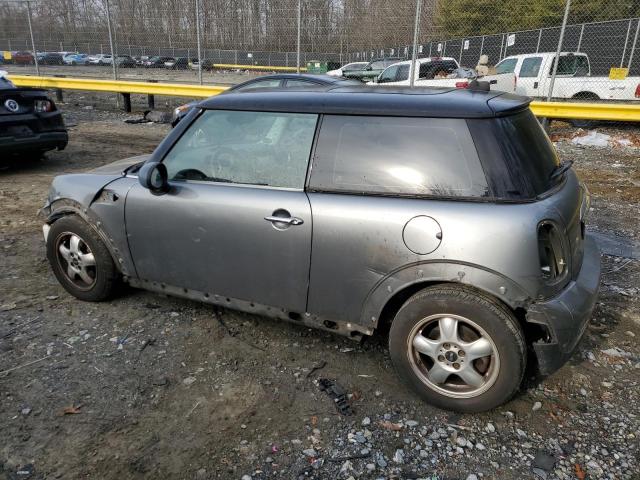 Photo 2 from auction – 2010 MINI COOPER with VIN WMWMF3C52ATZ64377