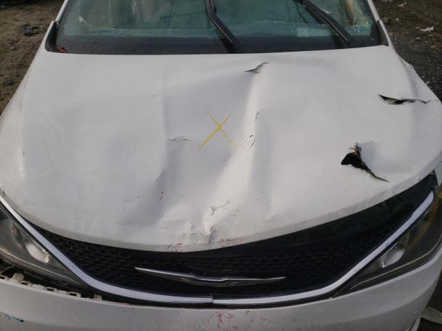 Photo 12 from auction – 2017 CHRYSLER PACIFICA L with VIN 2C4RC1GG8HR508581