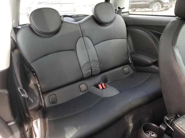 Photo 10 from auction – 2010 MINI COOPER with VIN WMWMF3C53ATZ23661