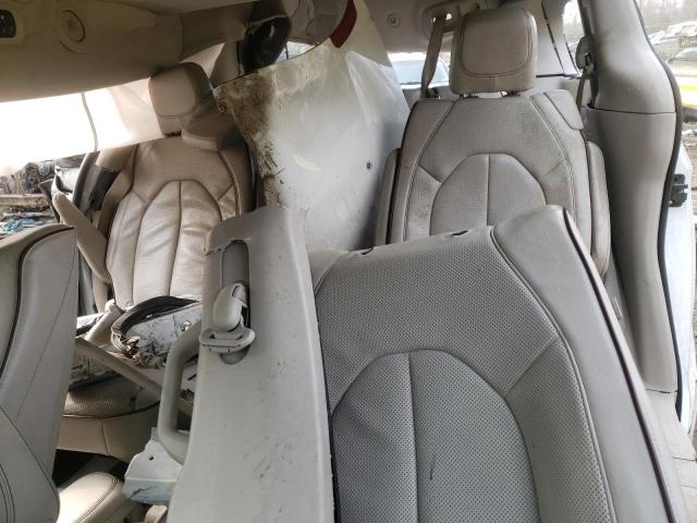 Photo 10 from auction – 2017 CHRYSLER PACIFICA L with VIN 2C4RC1GG8HR508581