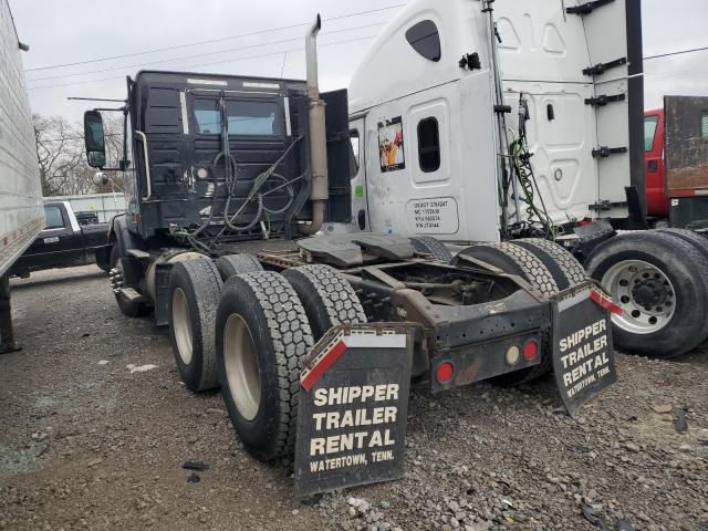 Photo 3 from auction – 1999 VOLVO VN with VIN 4VG7DARF7XN766540