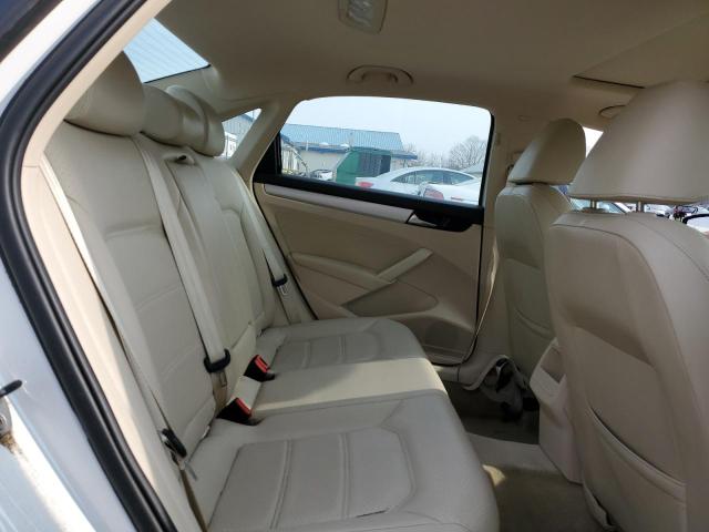 Photo 10 from auction – 2012 VOLKSWAGEN PASSAT SE with VIN 1VWBP7A32CC111140