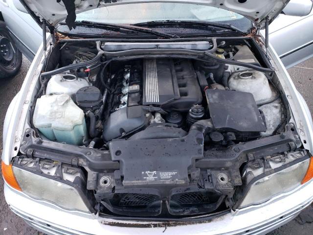 Photo 11 from auction – 2001 BMW 330 I with VIN WBAAV534X1FJ63445
