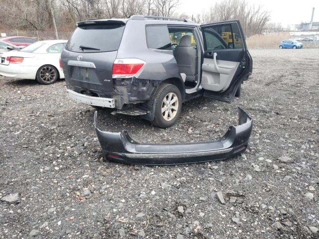 Photo 13 from auction – 2012 TOYOTA HIGHLANDER with VIN 5TDBK3EHXCS165333