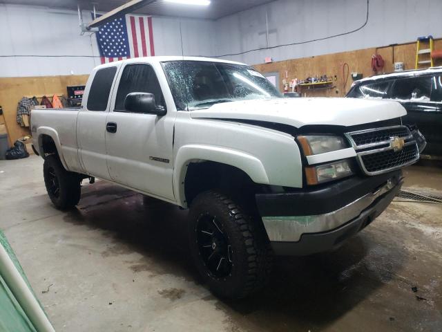 Photo 4 from auction – 2003 CHEVROLET SILVERADO with VIN 2GCEK19V131146985