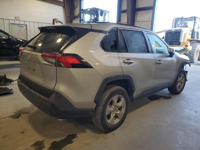 Photo 3 from auction – 2022 TOYOTA RAV4 XLE with VIN 2T3W1RFVXNW198409