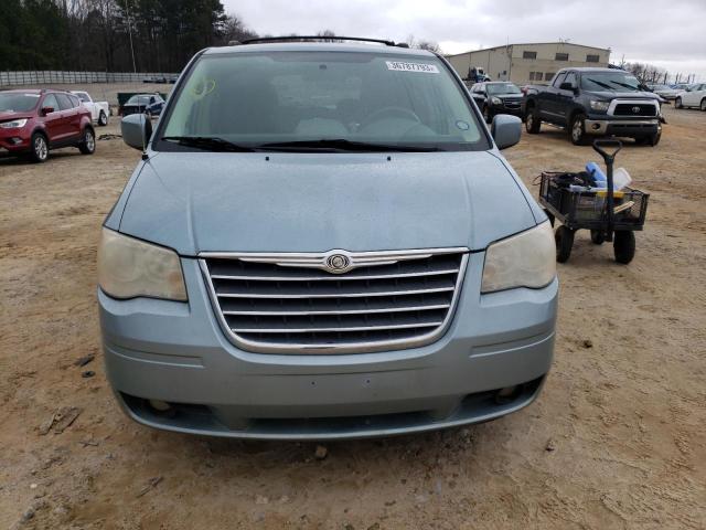 Photo 5 from auction – 2010 CHRYSLER TOWN & COU with VIN 2A4RR5D11AR468009