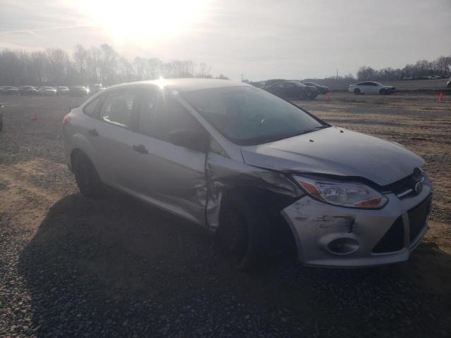 Photo 4 from auction – 2014 FORD FOCUS S with VIN 1FADP3E24EL141786