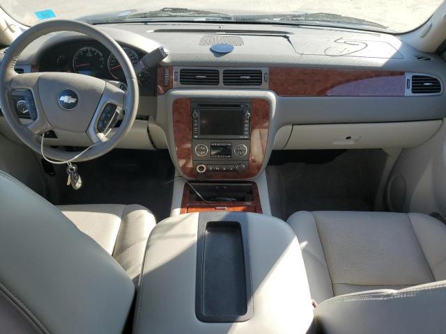 Photo 8 from auction – 2010 CHEVROLET SUBURBAN with VIN 1GNUKKE37AR181144