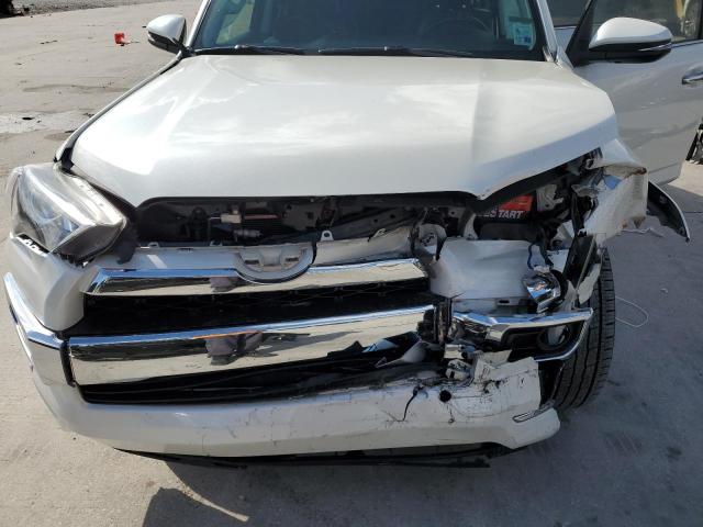 Photo 12 from auction – 2017 TOYOTA 4RUNNER SR with VIN JTEZU5JR6H5164868