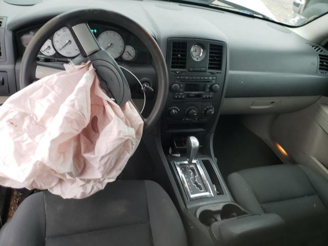 Photo 8 from auction – 2006 CHRYSLER 300 with VIN 2C3KA43RX6H297875