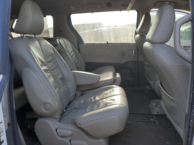 Photo 11 from auction – 2011 TOYOTA SIENNA XLE with VIN 5TDYK3DC4BS169750