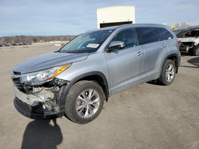 TOYOTA HIGHLANDER 2015 with VIN 5TDJKRFH3FS112961 - Photo from auction