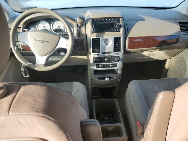 Photo 8 from auction – 2009 CHRYSLER TOWN & COU with VIN 2A8HR44E69R653837