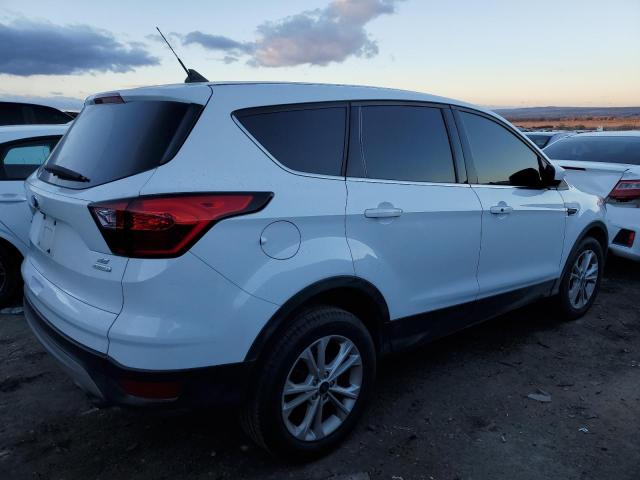 Photo 3 from auction – 2019 FORD ESCAPE SE with VIN 1FMCU0GD8KUA05643
