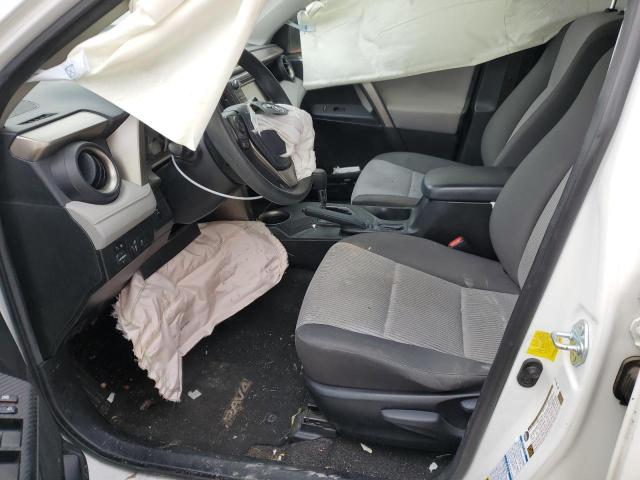 Photo 7 from auction – 2014 TOYOTA RAV4 LE with VIN JTMBFREV3ED070656