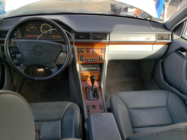 Photo 8 from auction – 1995 MERCEDES-BENZ E 320 BASE with VIN WDBEA32E7SC203559