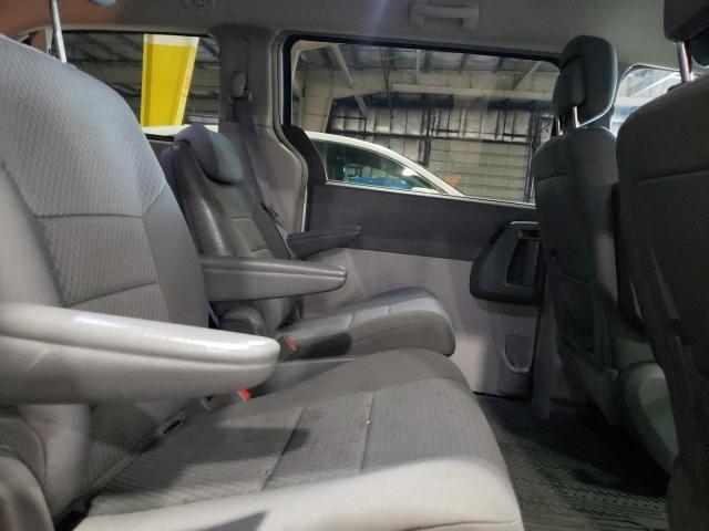 Photo 11 from auction – 2010 CHRYSLER TOWN & COU with VIN 2A4RR5D14AR373699