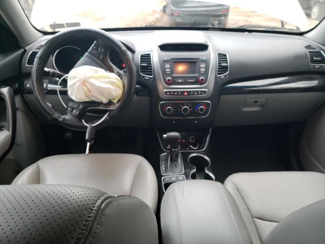 Photo 8 from auction – 2015 KIA SORENTO LX with VIN 5XYKTCA63FG617416
