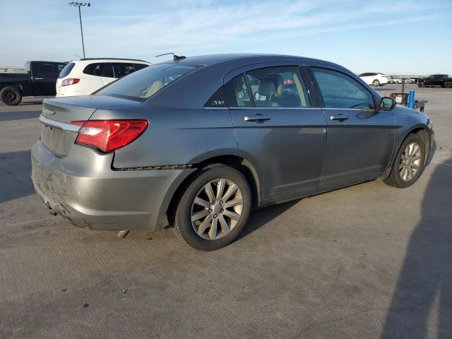 Photo 3 from auction – 2013 CHRYSLER 200 TOURIN with VIN 1C3CCBBB9DN728900