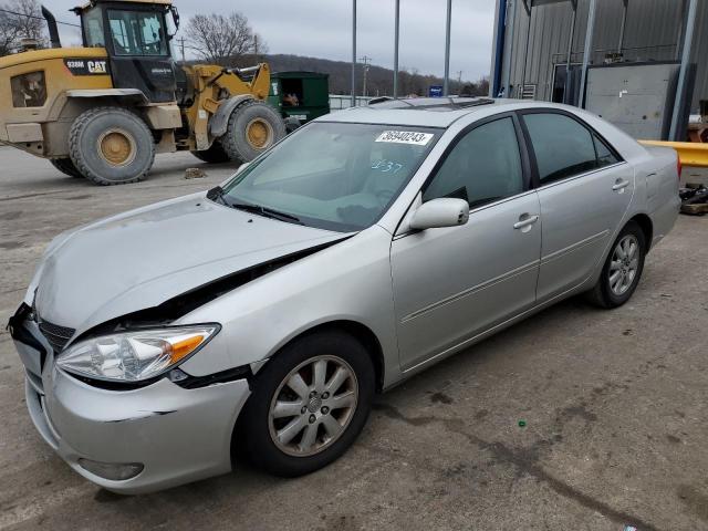 TOYOTA CAMRY LE 2004 with VIN 4T1BE30K04U870712 - Photo from auction