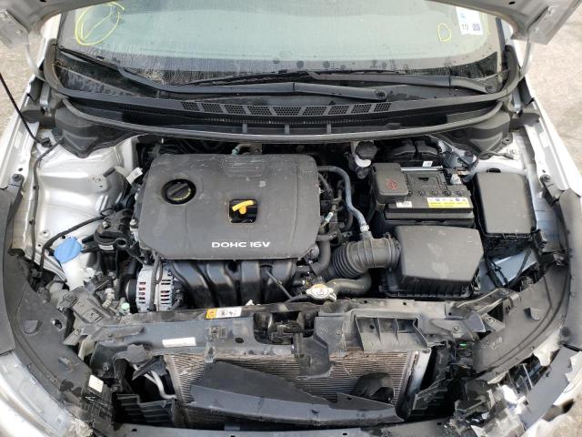 Photo 11 from auction – 2017 KIA FORTE LX with VIN 3KPFK4A71HE111845