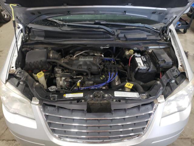 Photo 12 from auction – 2010 CHRYSLER TOWN & COU with VIN 2A4RR5D14AR373699