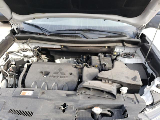 Photo 12 from auction – 2017 MITSUBISHI OUTLANDER with VIN JA4AD2A34HZ029614