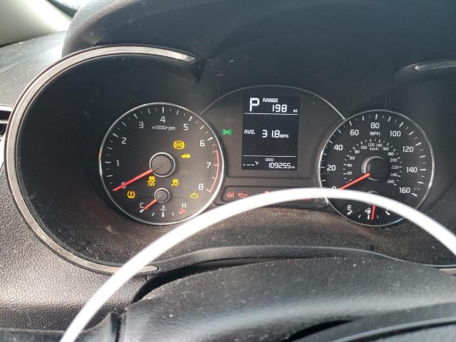 Photo 9 from auction – 2018 KIA FORTE LX with VIN 3KPFK4A71JE189564