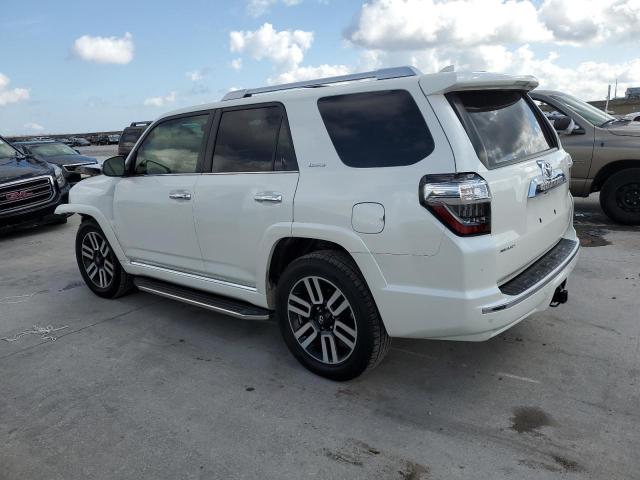 Photo 2 from auction – 2017 TOYOTA 4RUNNER SR with VIN JTEZU5JR6H5164868