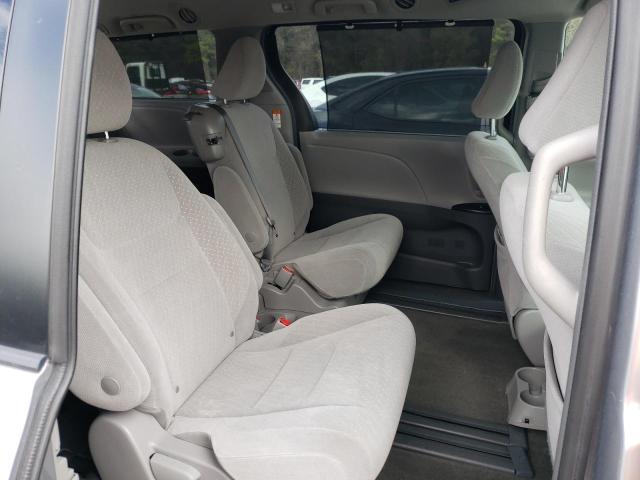 Photo 11 from auction – 2018 TOYOTA SIENNA LE with VIN 5TDKZ3DCXJS956511