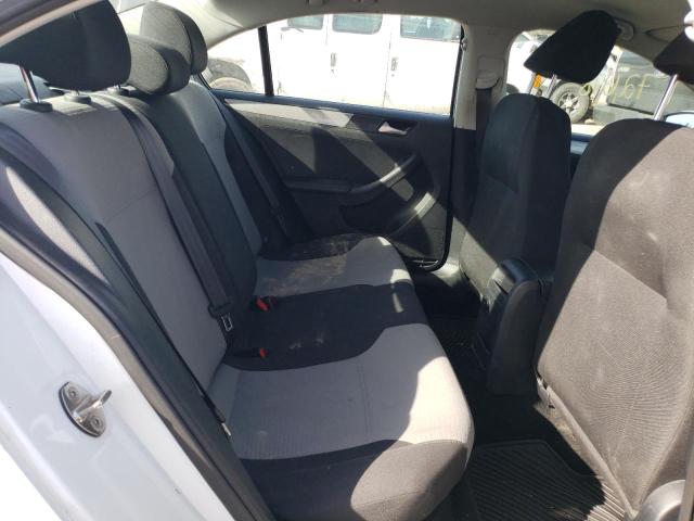 Photo 10 from auction – 2017 VOLKSWAGEN JETTA S with VIN 3VW2B7AJ4HM277209