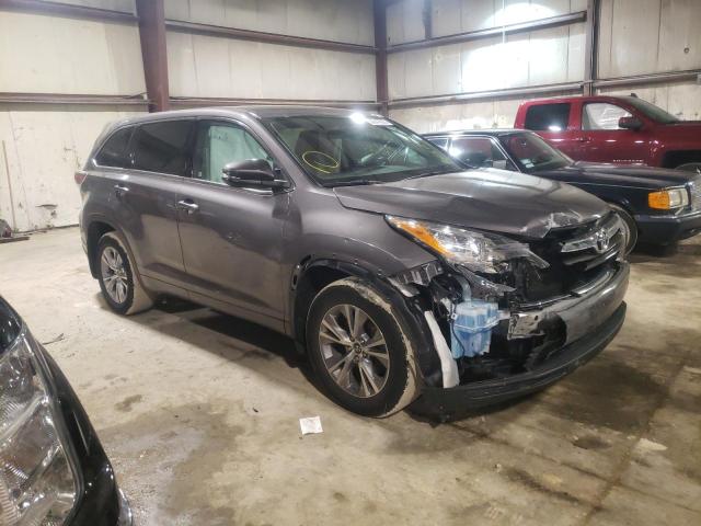 Photo 4 from auction – 2016 TOYOTA HIGHLANDER with VIN 5TDBKRFH2GS305480