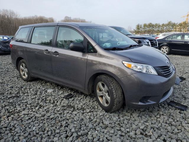 Photo 4 from auction – 2017 TOYOTA SIENNA with VIN 5TDZZ3DC9HS769172